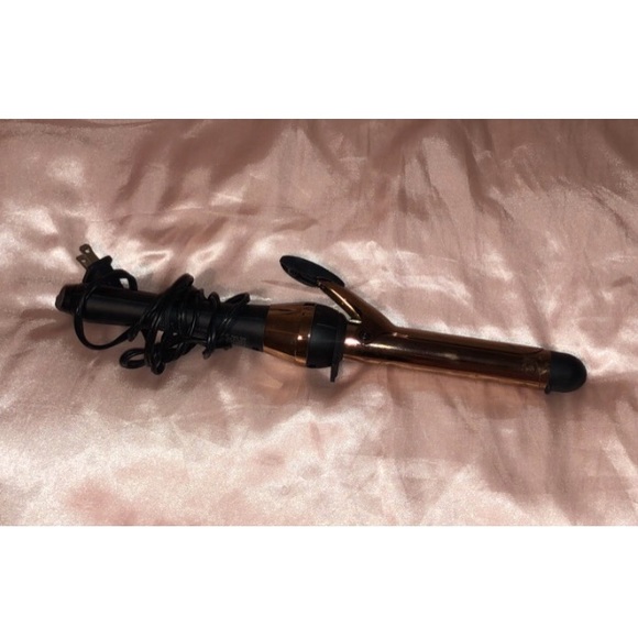 Cute Rose Gold Hair Curling Iron ๐ - Picture 4 of 5